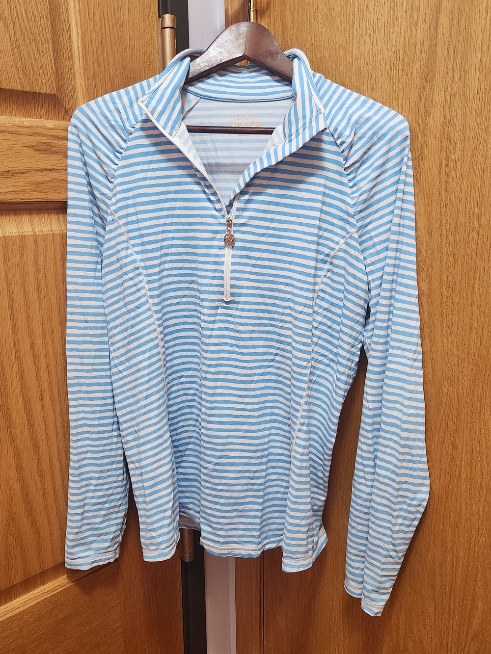 Lilly Pulitzer Luxletic 1/4 Zipped Top Size XL Blue and White Stipes Long Sleeve
